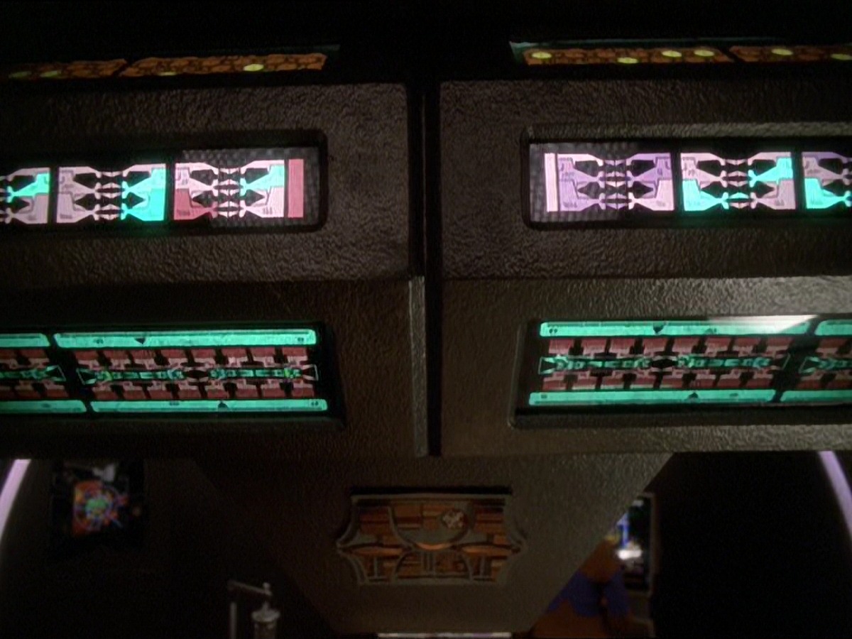 extant_StarTrek_DS9_7x22-TackingIntoTheWind_1363.jpg