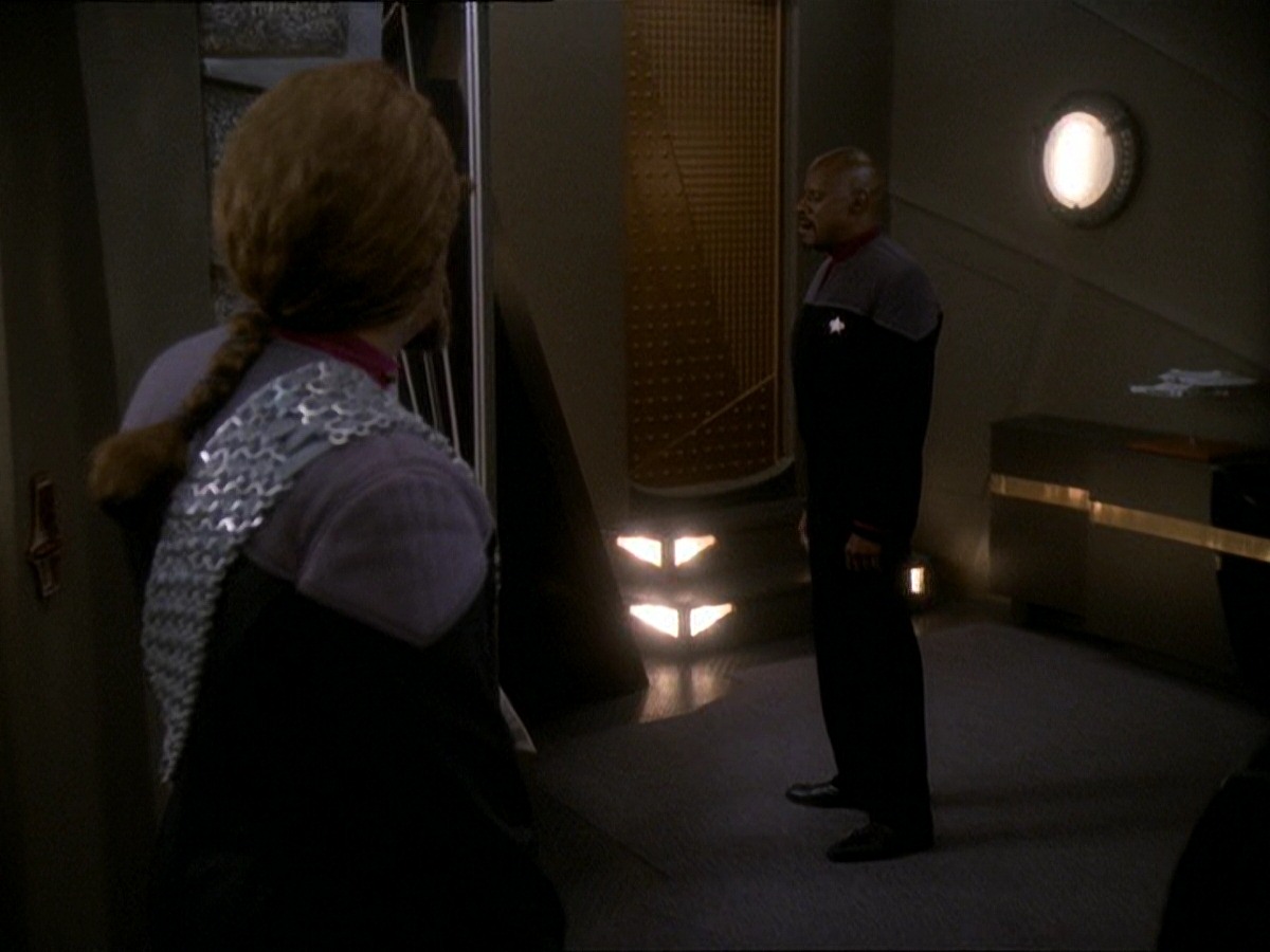 extant_StarTrek_DS9_7x22-TackingIntoTheWind_1404.jpg