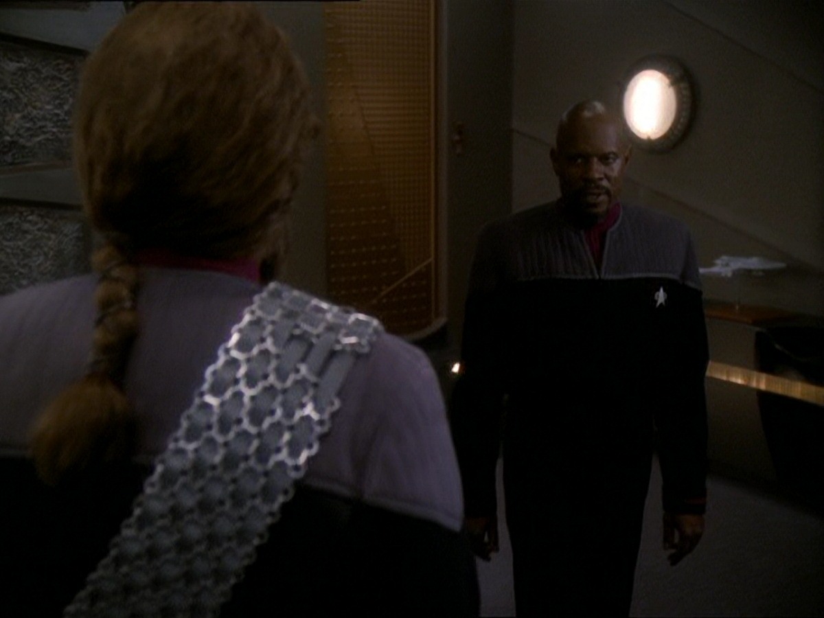 extant_StarTrek_DS9_7x22-TackingIntoTheWind_1421.jpg