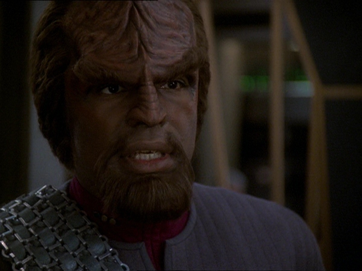 extant_StarTrek_DS9_7x22-TackingIntoTheWind_1433.jpg