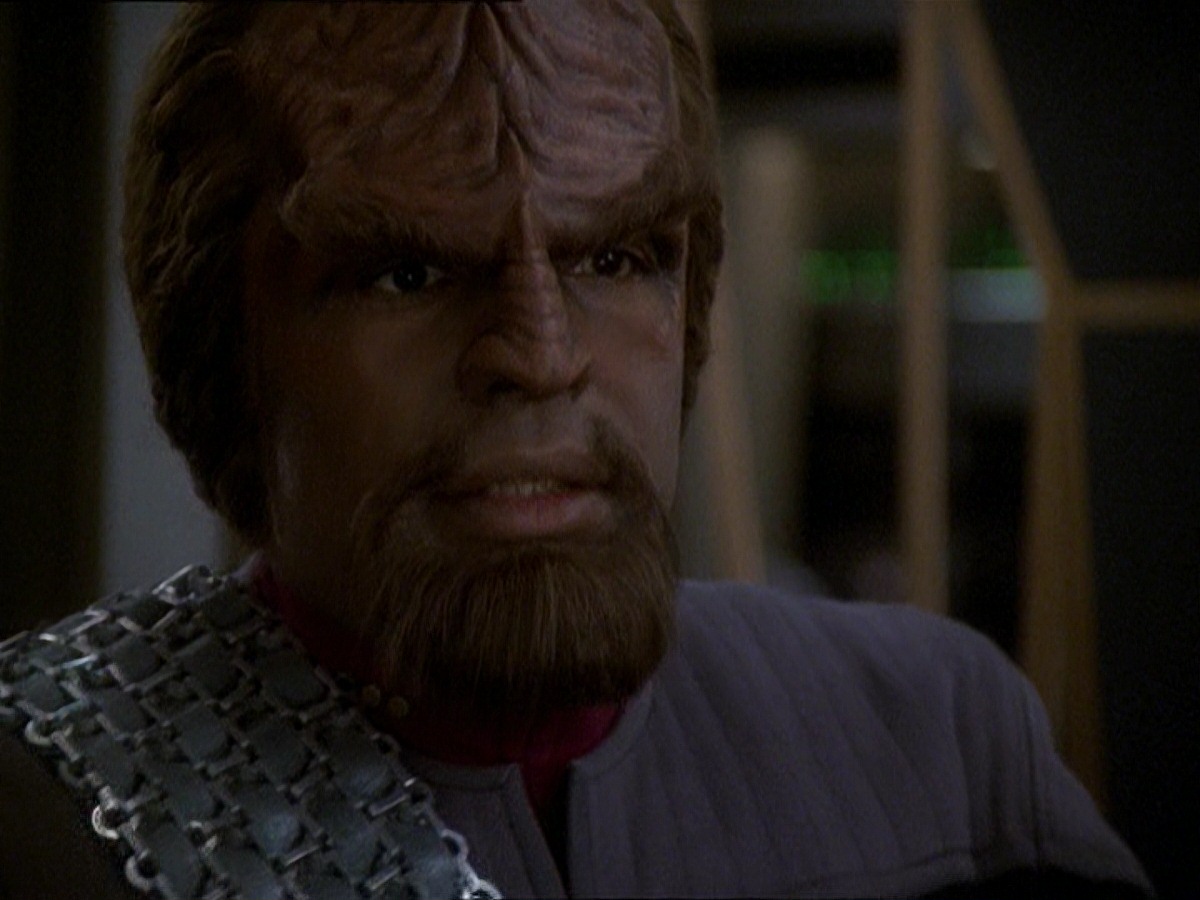 extant_StarTrek_DS9_7x22-TackingIntoTheWind_1446.jpg