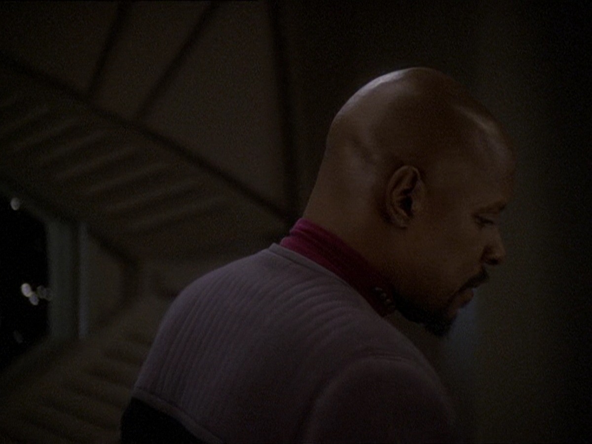 extant_StarTrek_DS9_7x22-TackingIntoTheWind_1495.jpg