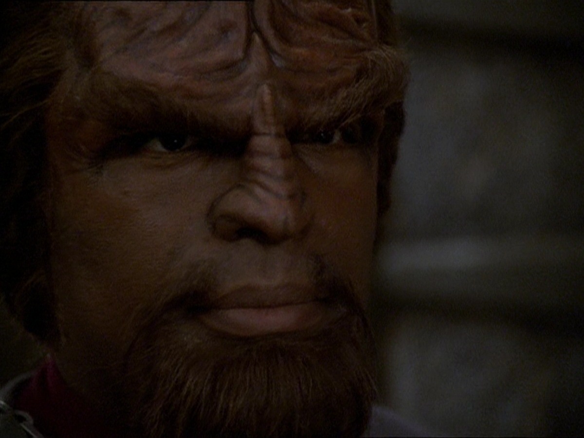 extant_StarTrek_DS9_7x22-TackingIntoTheWind_1531.jpg