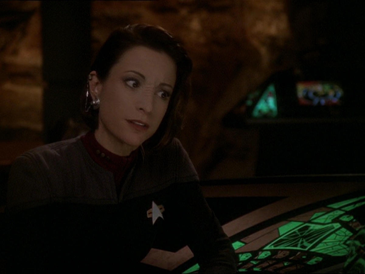 extant_StarTrek_DS9_7x22-TackingIntoTheWind_1564.jpg
