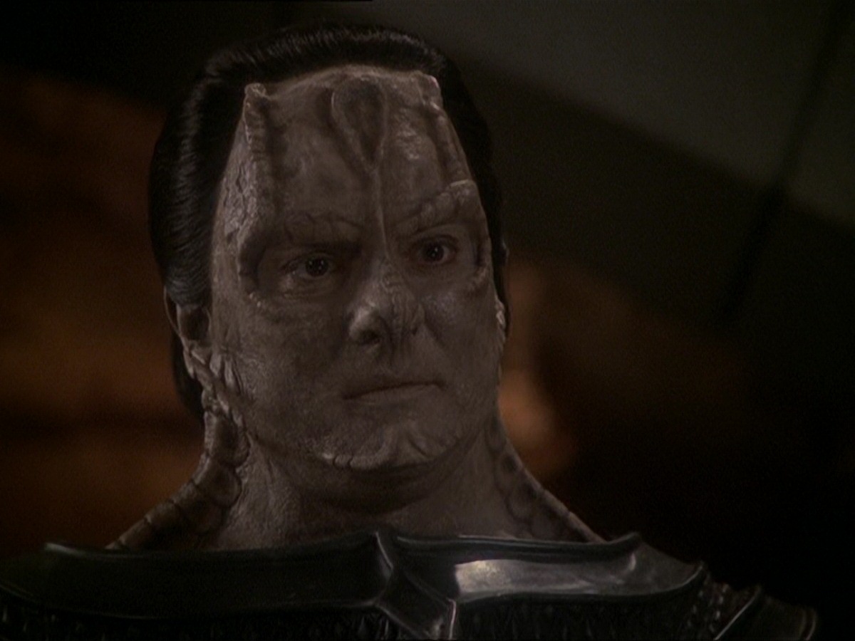 extant_StarTrek_DS9_7x22-TackingIntoTheWind_1571.jpg