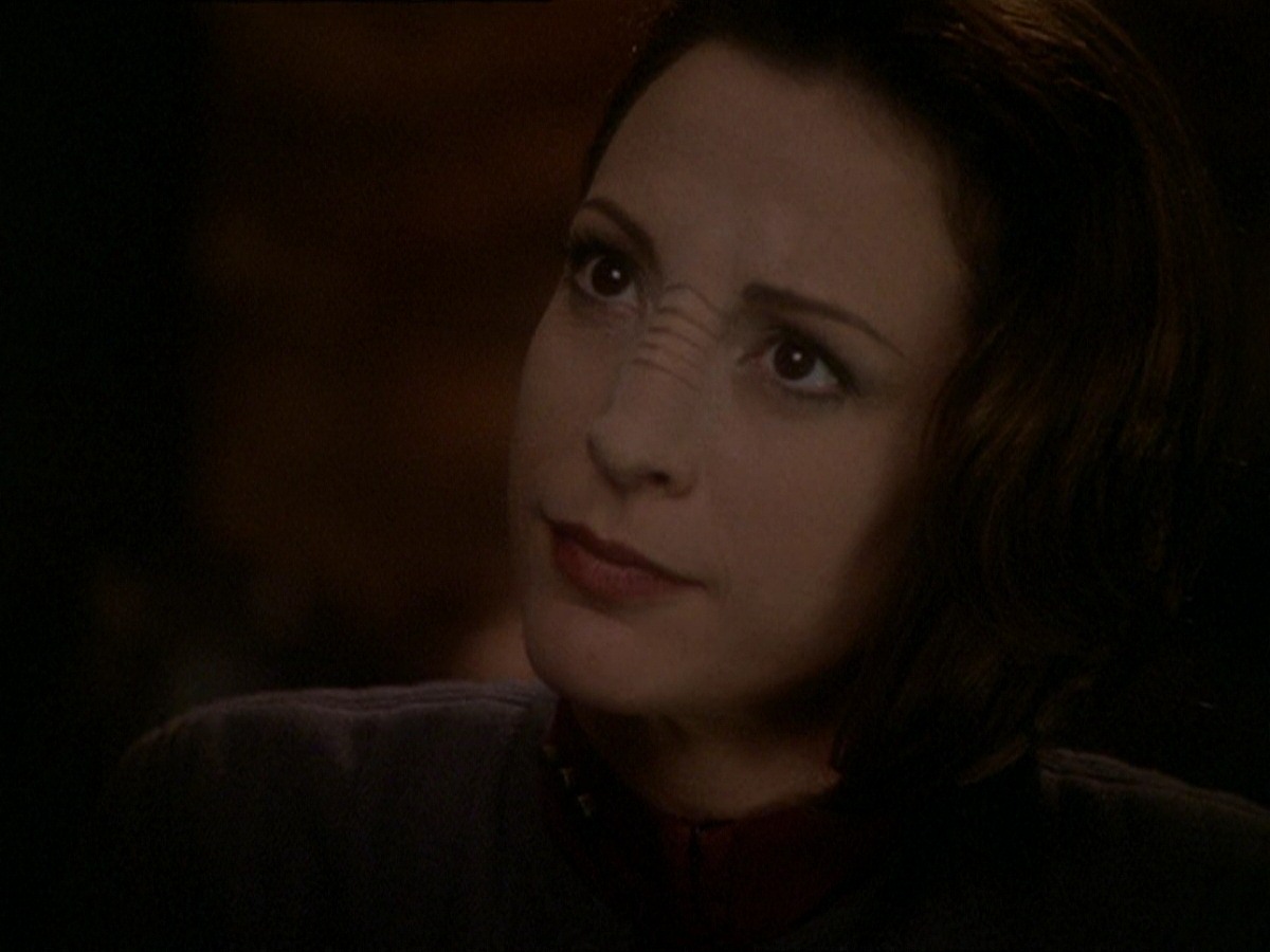 extant_StarTrek_DS9_7x22-TackingIntoTheWind_1583.jpg