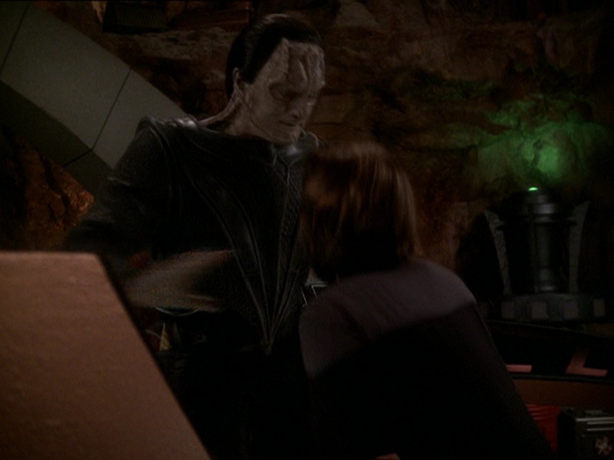 extant_StarTrek_DS9_7x22-TackingIntoTheWind_1600.jpg