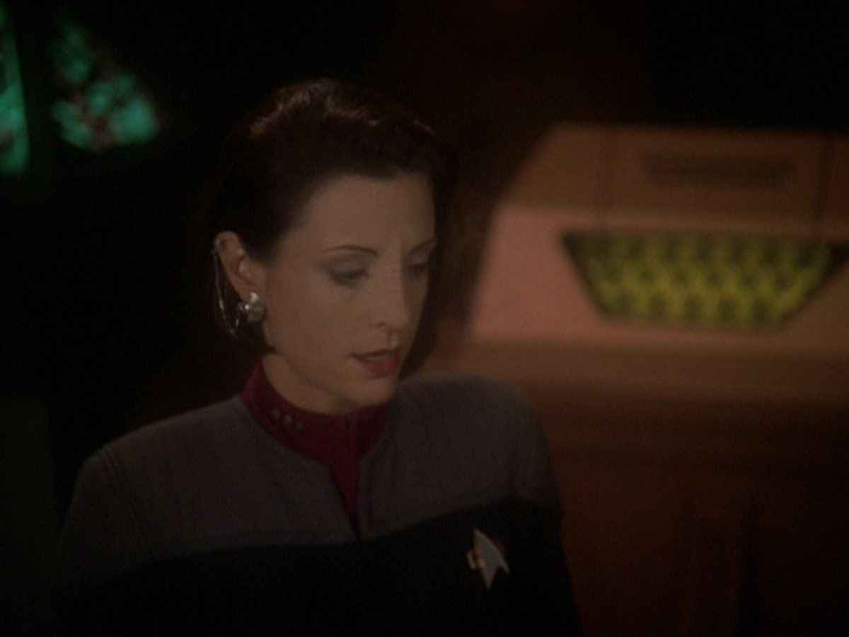 extant_StarTrek_DS9_7x22-TackingIntoTheWind_1673.jpg