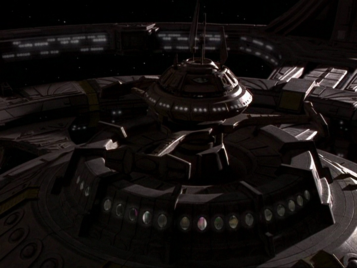 extant_StarTrek_DS9_7x22-TackingIntoTheWind_1726.jpg