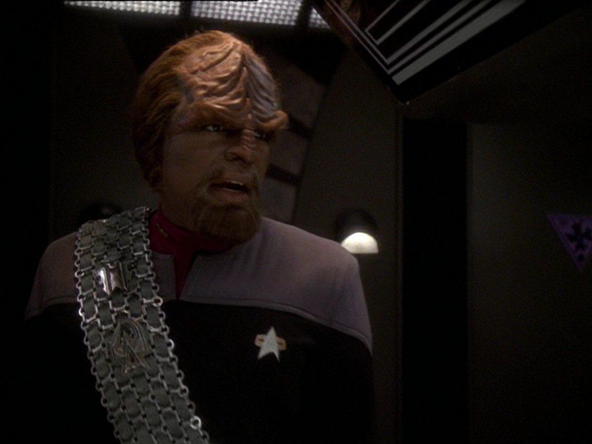 extant_StarTrek_DS9_7x22-TackingIntoTheWind_1744.jpg