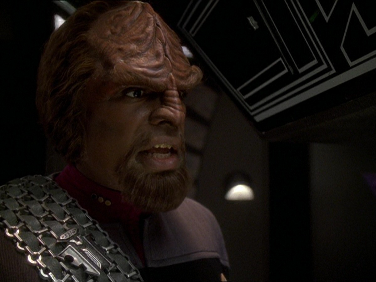 extant_StarTrek_DS9_7x22-TackingIntoTheWind_1759.jpg
