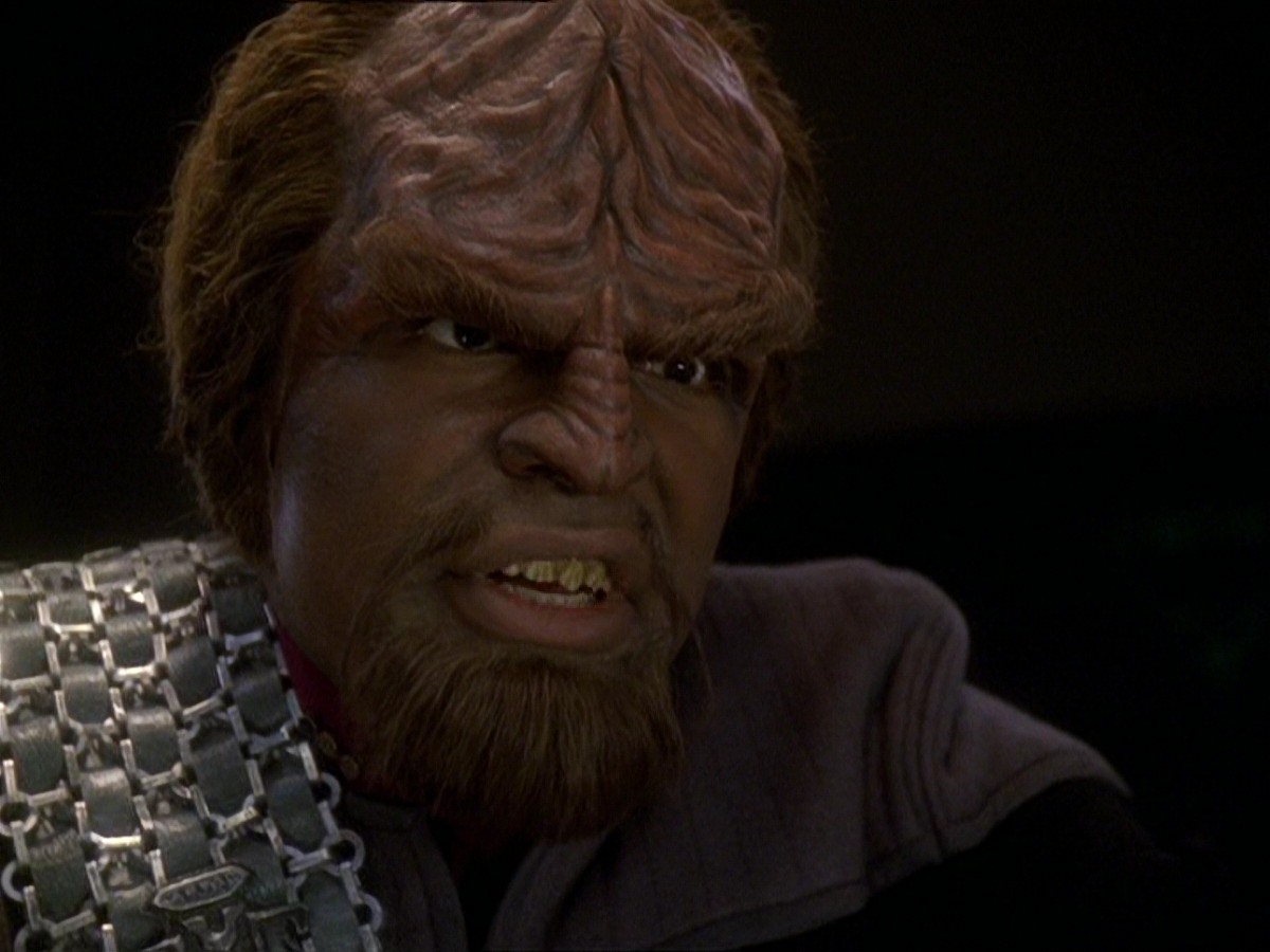 extant_StarTrek_DS9_7x22-TackingIntoTheWind_1817.jpg
