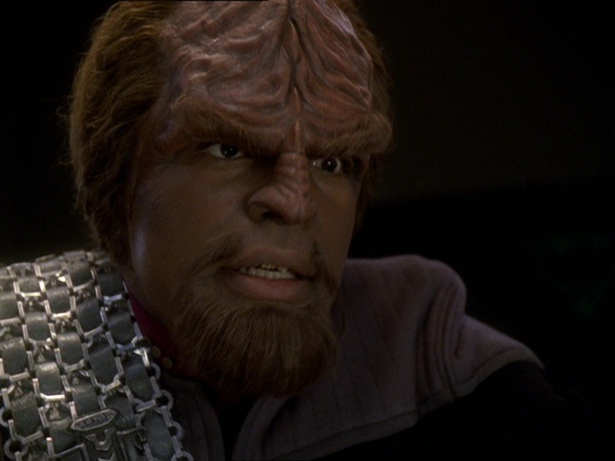 extant_StarTrek_DS9_7x22-TackingIntoTheWind_1819.jpg