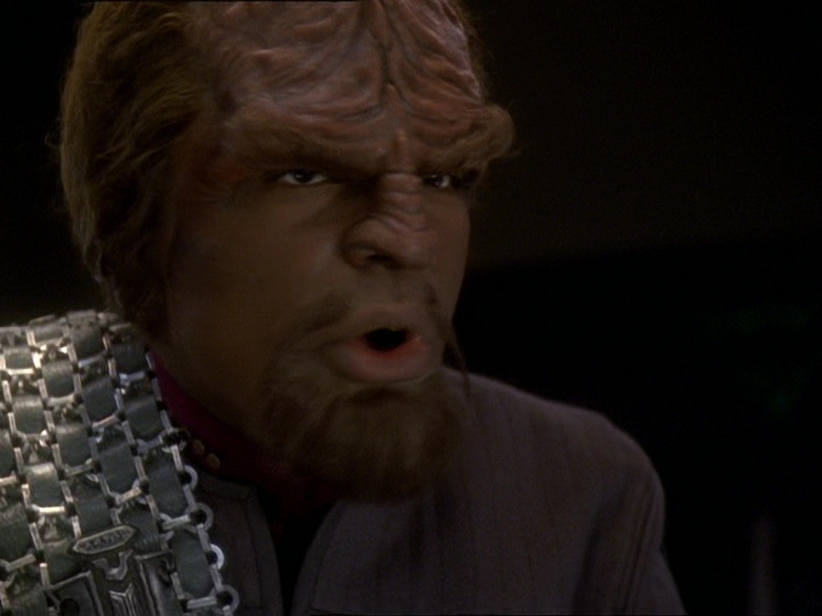 extant_StarTrek_DS9_7x22-TackingIntoTheWind_1823.jpg