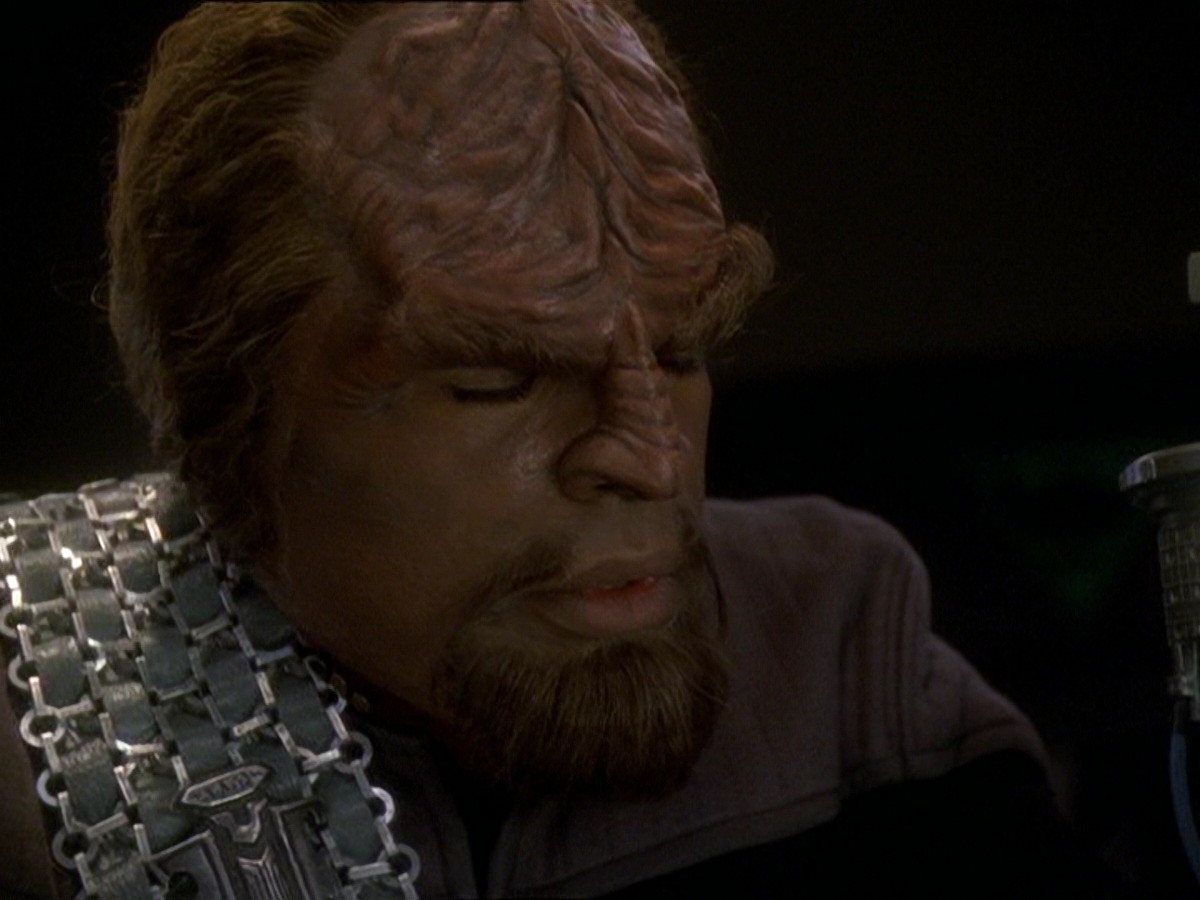 extant_StarTrek_DS9_7x22-TackingIntoTheWind_1867.jpg