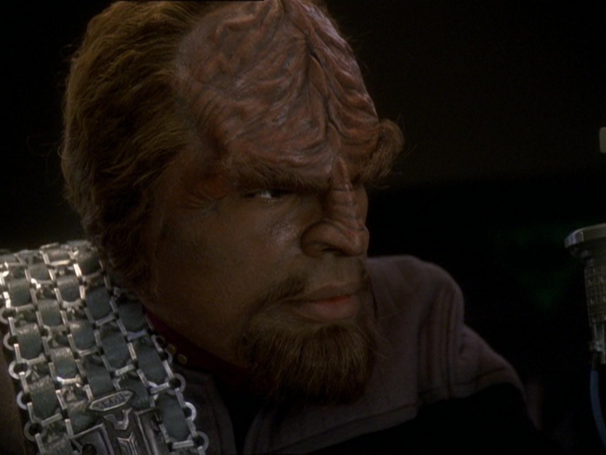 extant_StarTrek_DS9_7x22-TackingIntoTheWind_1868.jpg