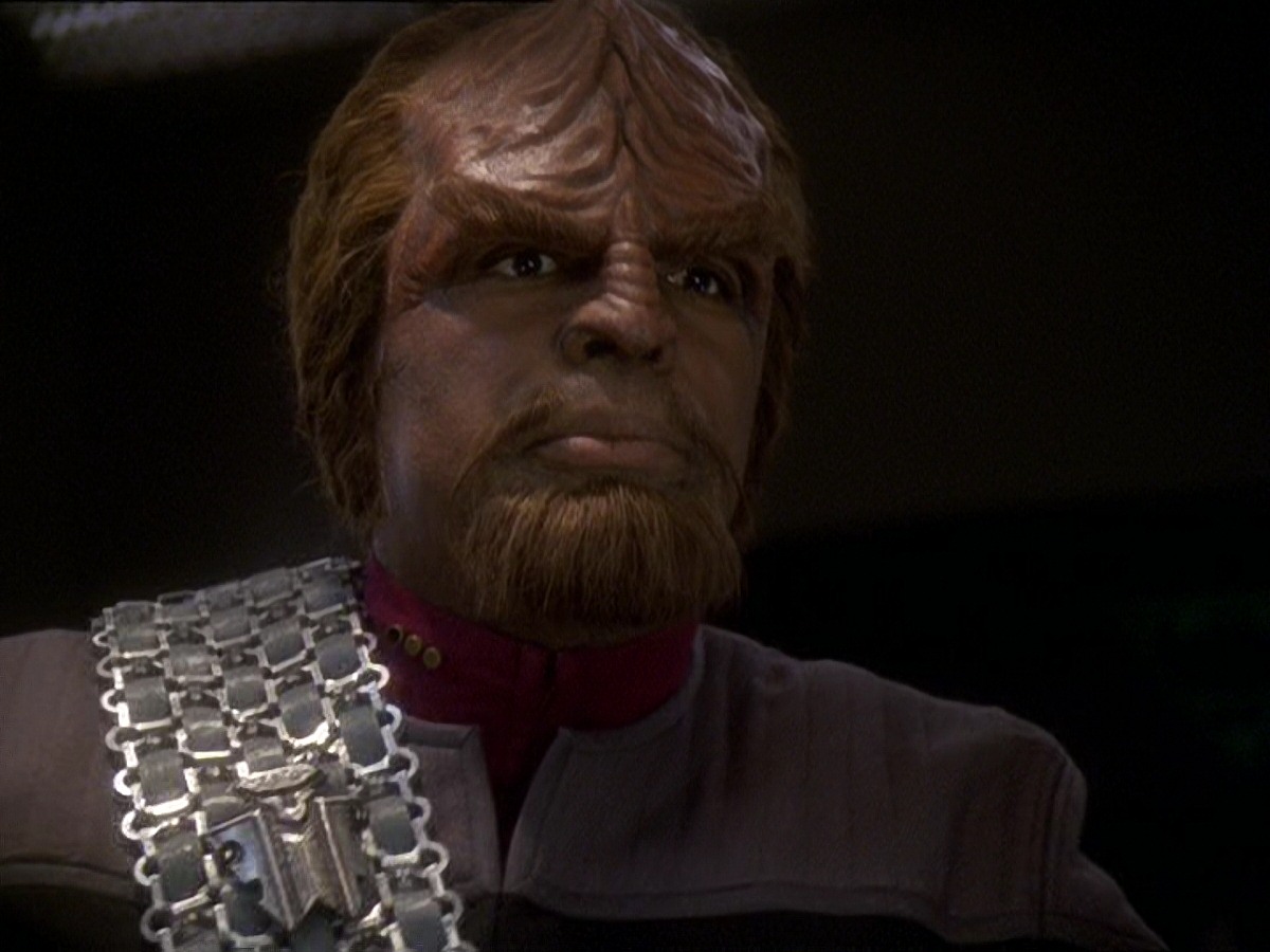 extant_StarTrek_DS9_7x22-TackingIntoTheWind_1894.jpg