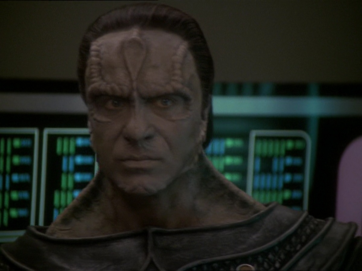 extant_StarTrek_DS9_7x22-TackingIntoTheWind_2025.jpg