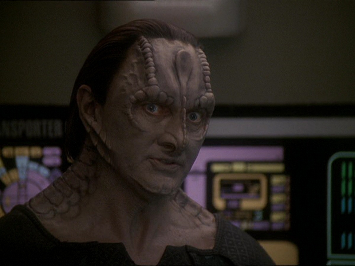 extant_StarTrek_DS9_7x22-TackingIntoTheWind_2059.jpg