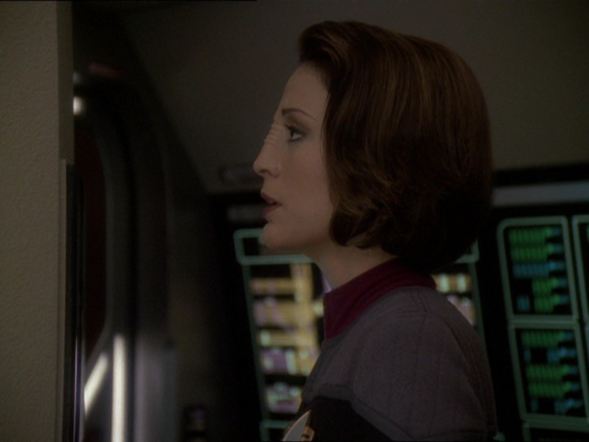 extant_StarTrek_DS9_7x22-TackingIntoTheWind_2064.jpg