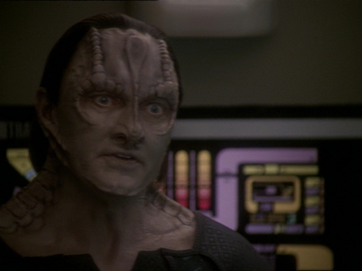 extant_StarTrek_DS9_7x22-TackingIntoTheWind_2067.jpg