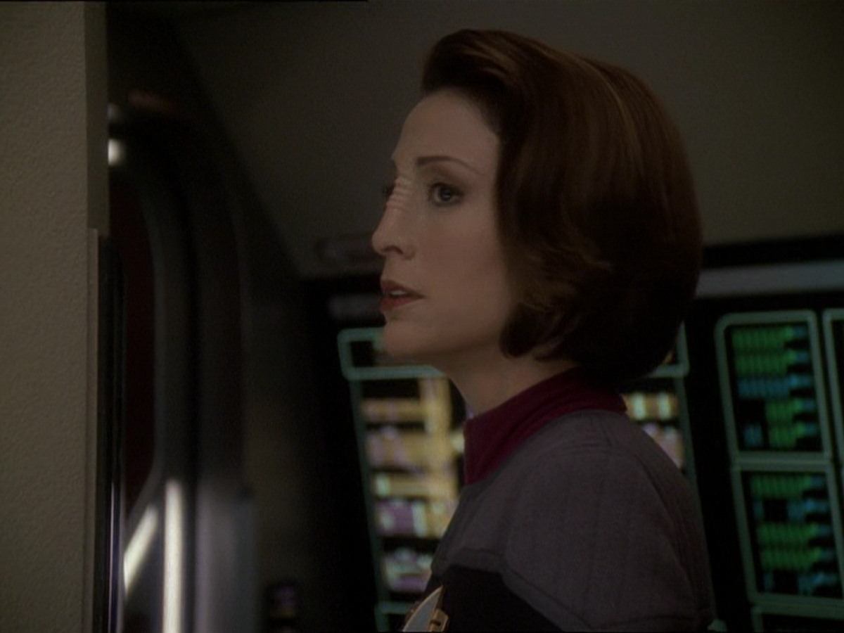 extant_StarTrek_DS9_7x22-TackingIntoTheWind_2073.jpg
