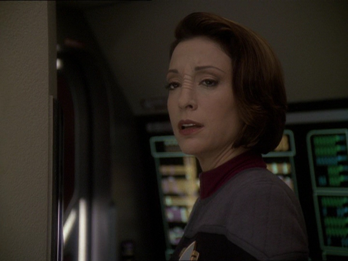 extant_StarTrek_DS9_7x22-TackingIntoTheWind_2084.jpg