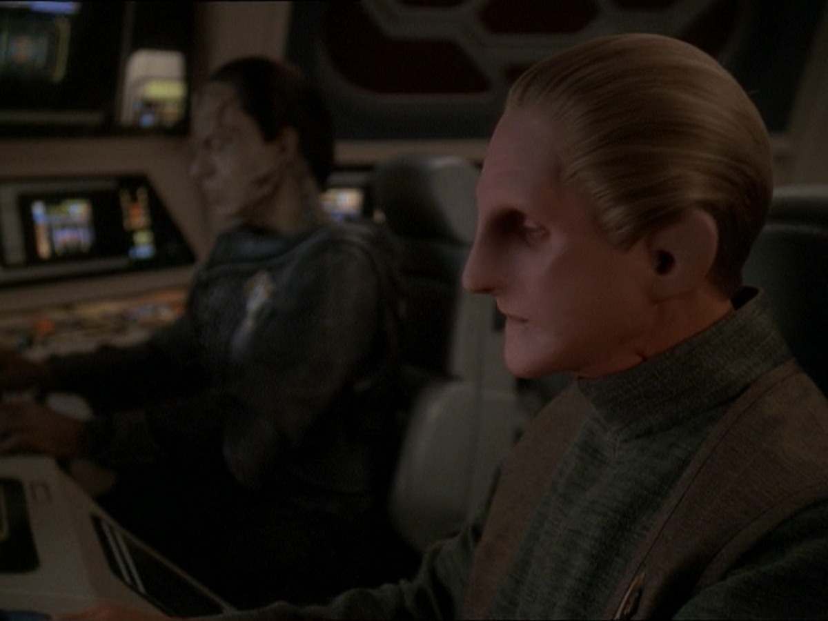 extant_StarTrek_DS9_7x22-TackingIntoTheWind_2090.jpg