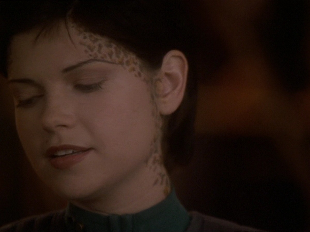 extant_StarTrek_DS9_7x22-TackingIntoTheWind_2175.jpg