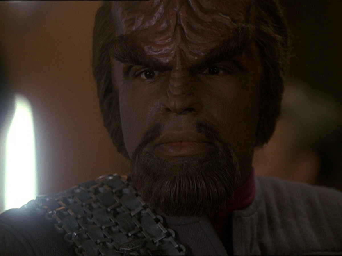extant_StarTrek_DS9_7x22-TackingIntoTheWind_2186.jpg