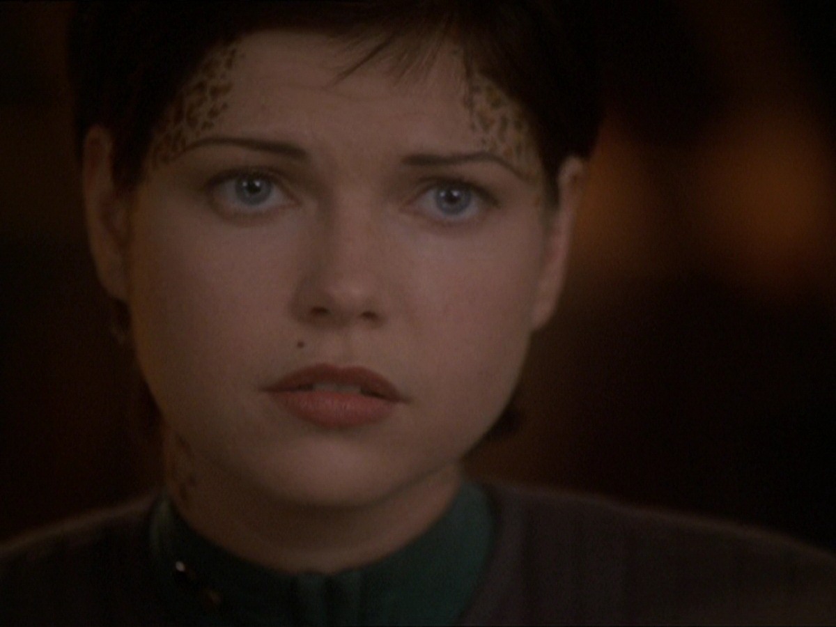 extant_StarTrek_DS9_7x22-TackingIntoTheWind_2191.jpg