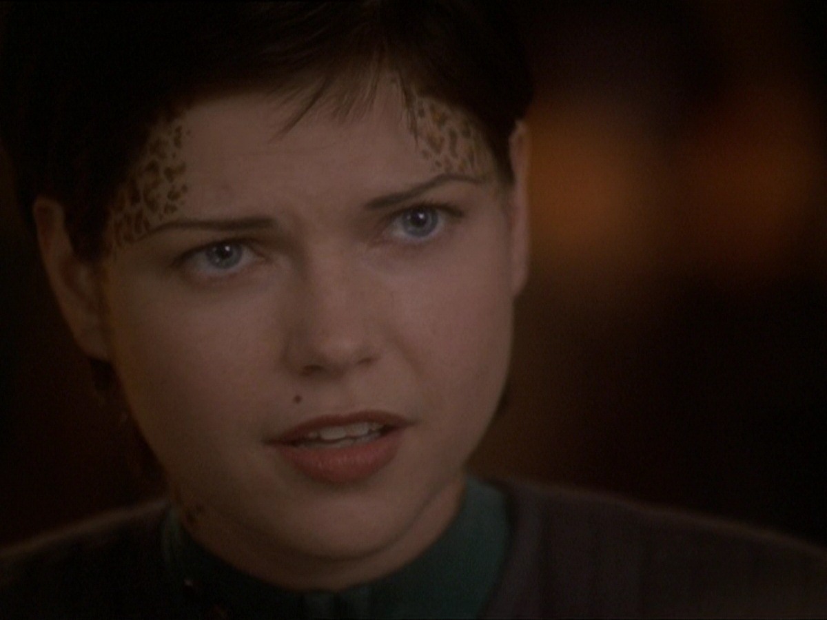 extant_StarTrek_DS9_7x22-TackingIntoTheWind_2196.jpg