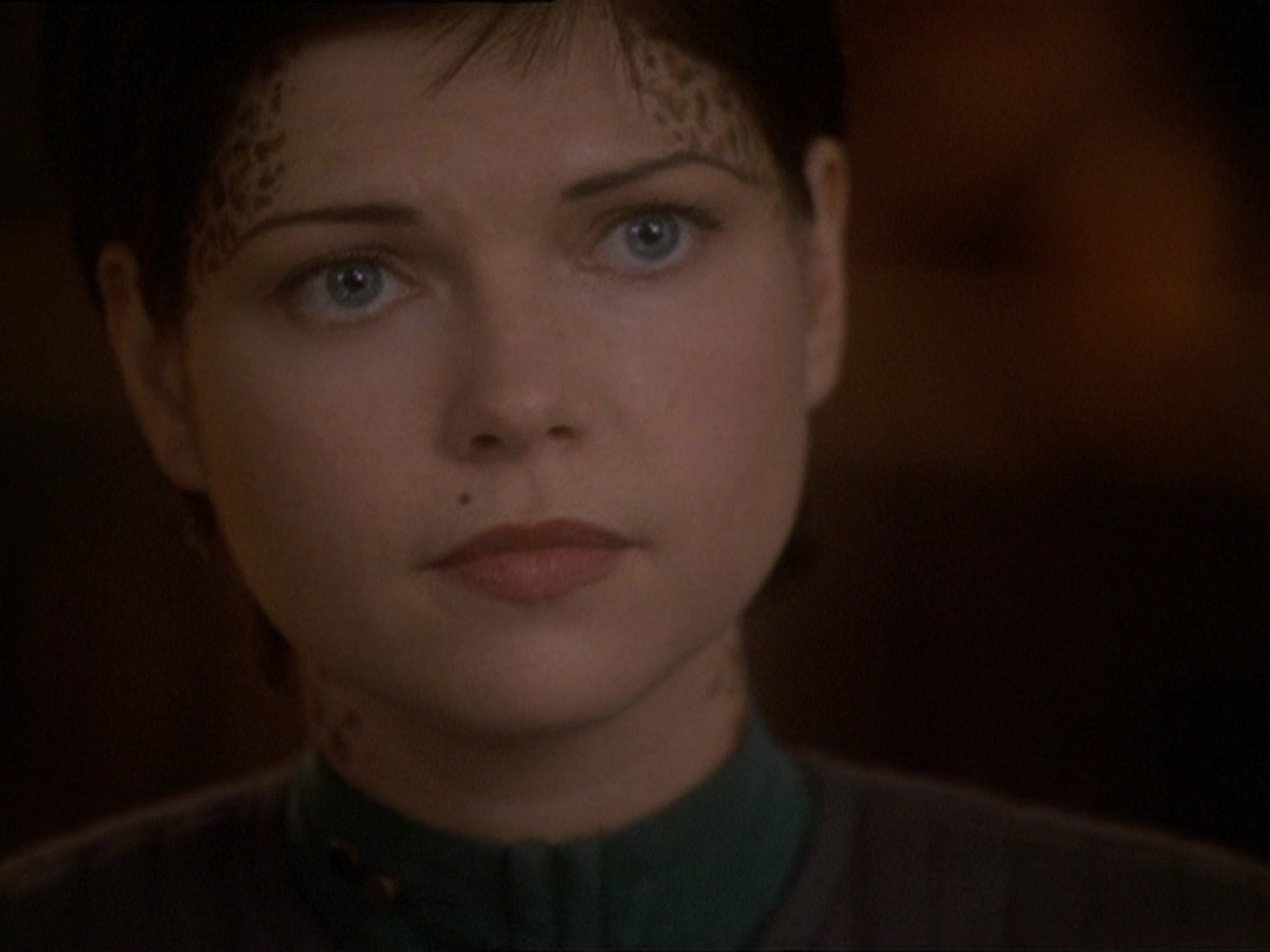 extant_StarTrek_DS9_7x22-TackingIntoTheWind_2209.jpg
