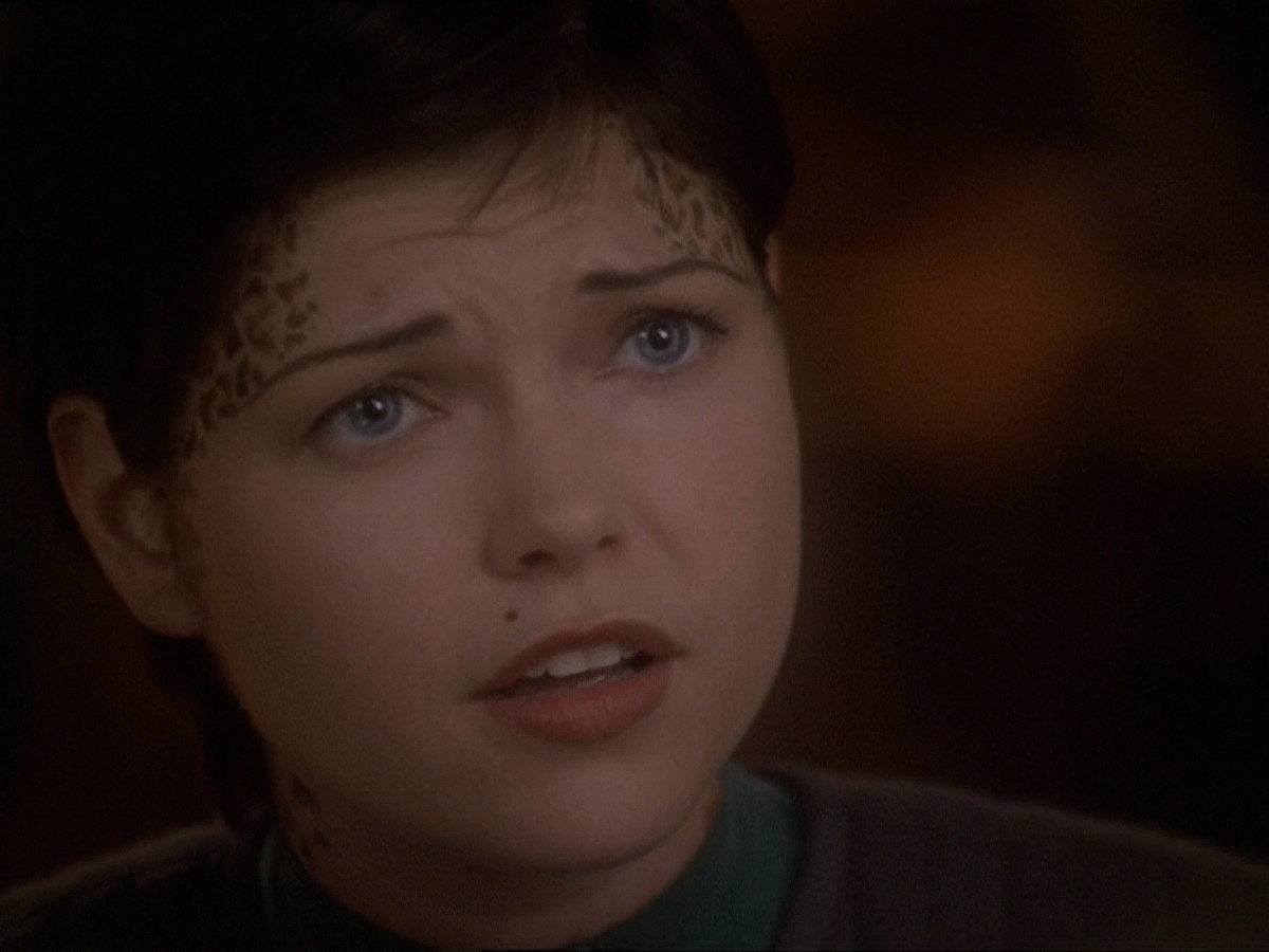 extant_StarTrek_DS9_7x22-TackingIntoTheWind_2329.jpg