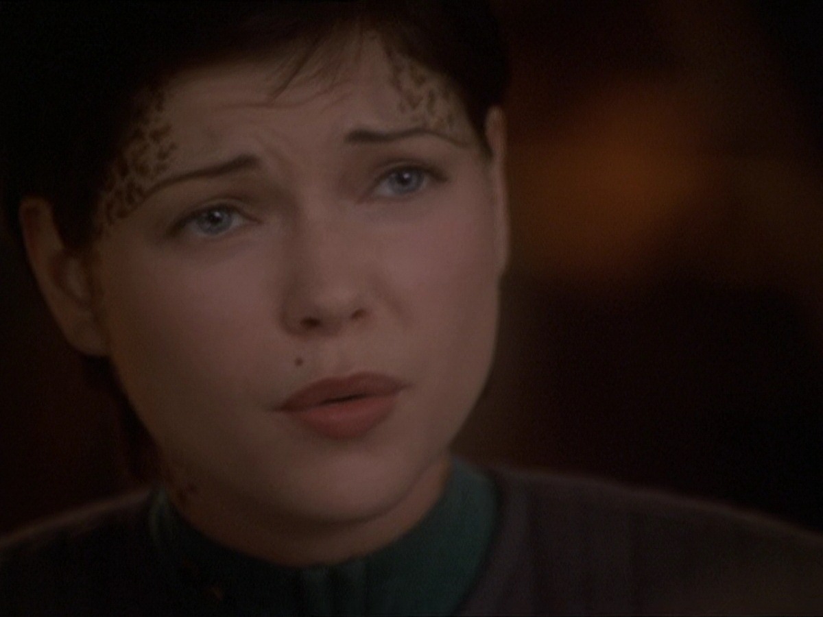 extant_StarTrek_DS9_7x22-TackingIntoTheWind_2339.jpg