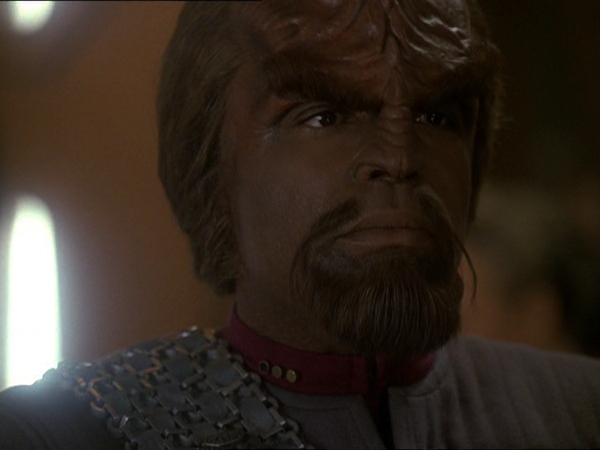 extant_StarTrek_DS9_7x22-TackingIntoTheWind_2344.jpg