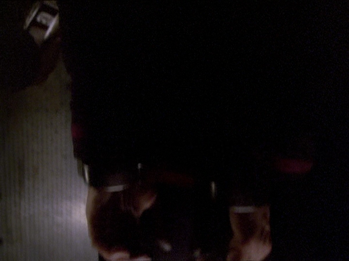extant_StarTrek_DS9_7x22-TackingIntoTheWind_2392.jpg