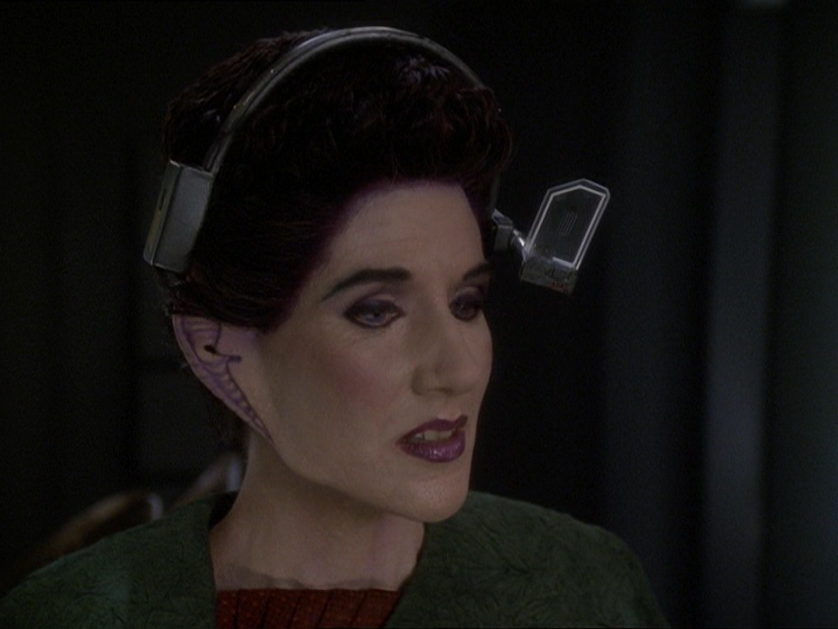 extant_StarTrek_DS9_7x22-TackingIntoTheWind_2566.jpg