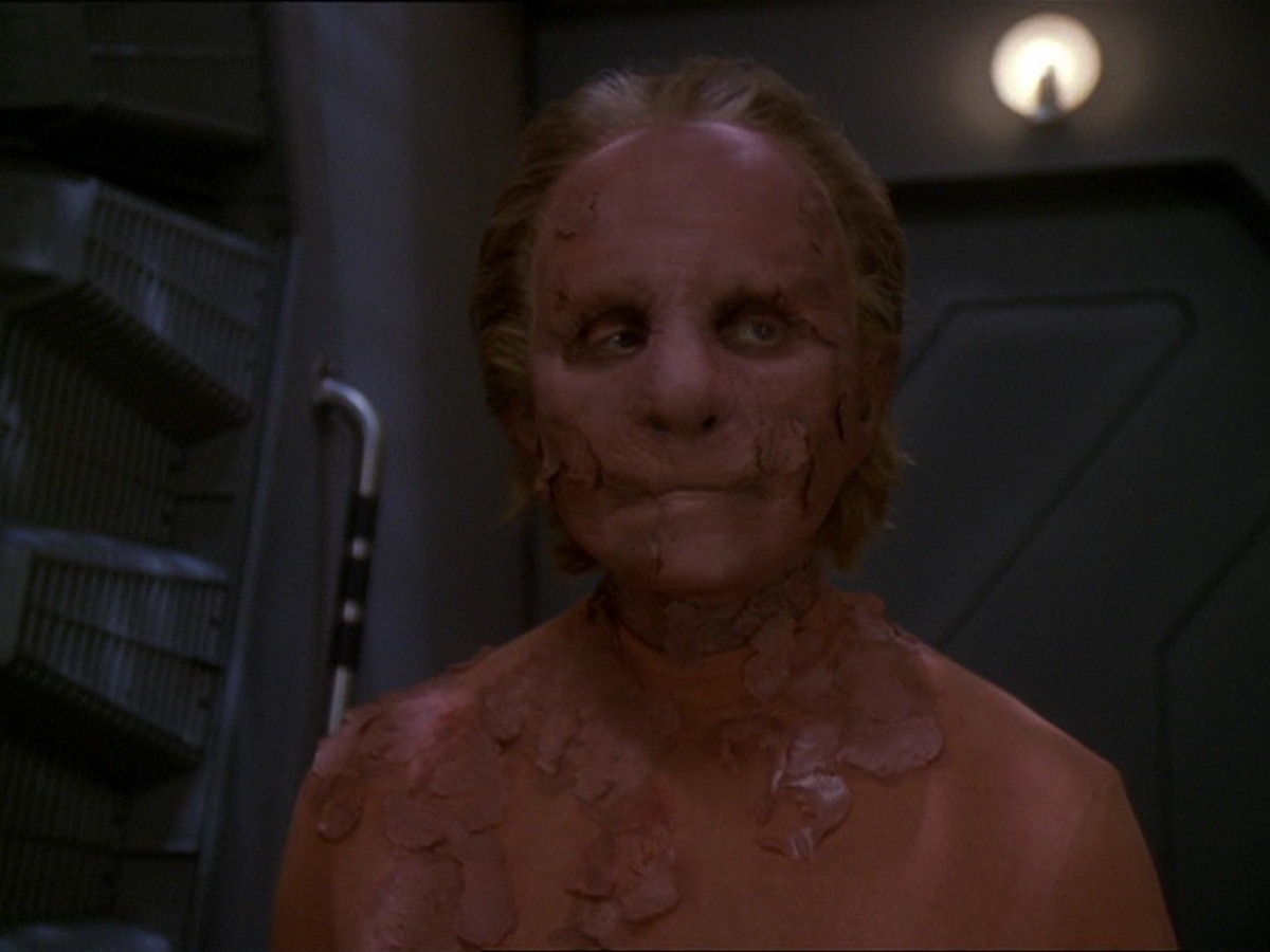 extant_StarTrek_DS9_7x22-TackingIntoTheWind_2569.jpg