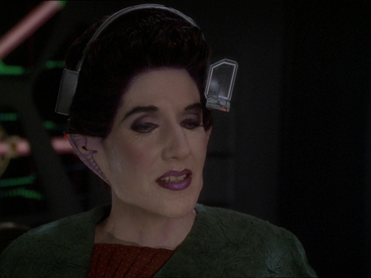 extant_StarTrek_DS9_7x22-TackingIntoTheWind_2580.jpg
