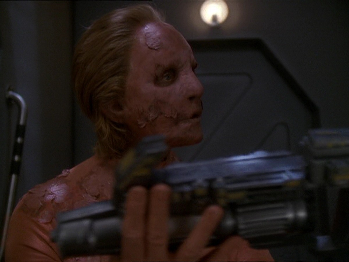 extant_StarTrek_DS9_7x22-TackingIntoTheWind_2609.jpg