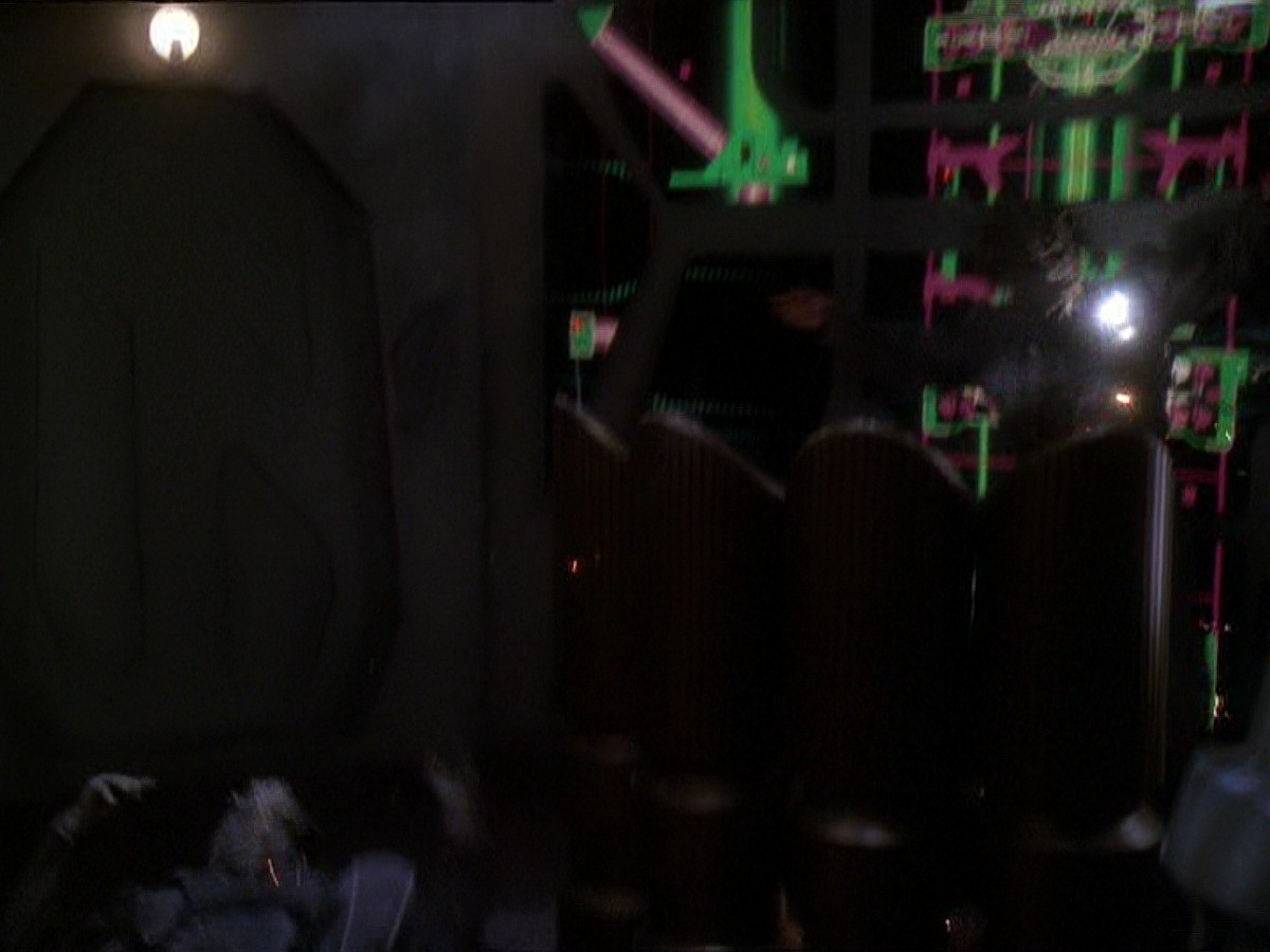 extant_StarTrek_DS9_7x22-TackingIntoTheWind_2616.jpg