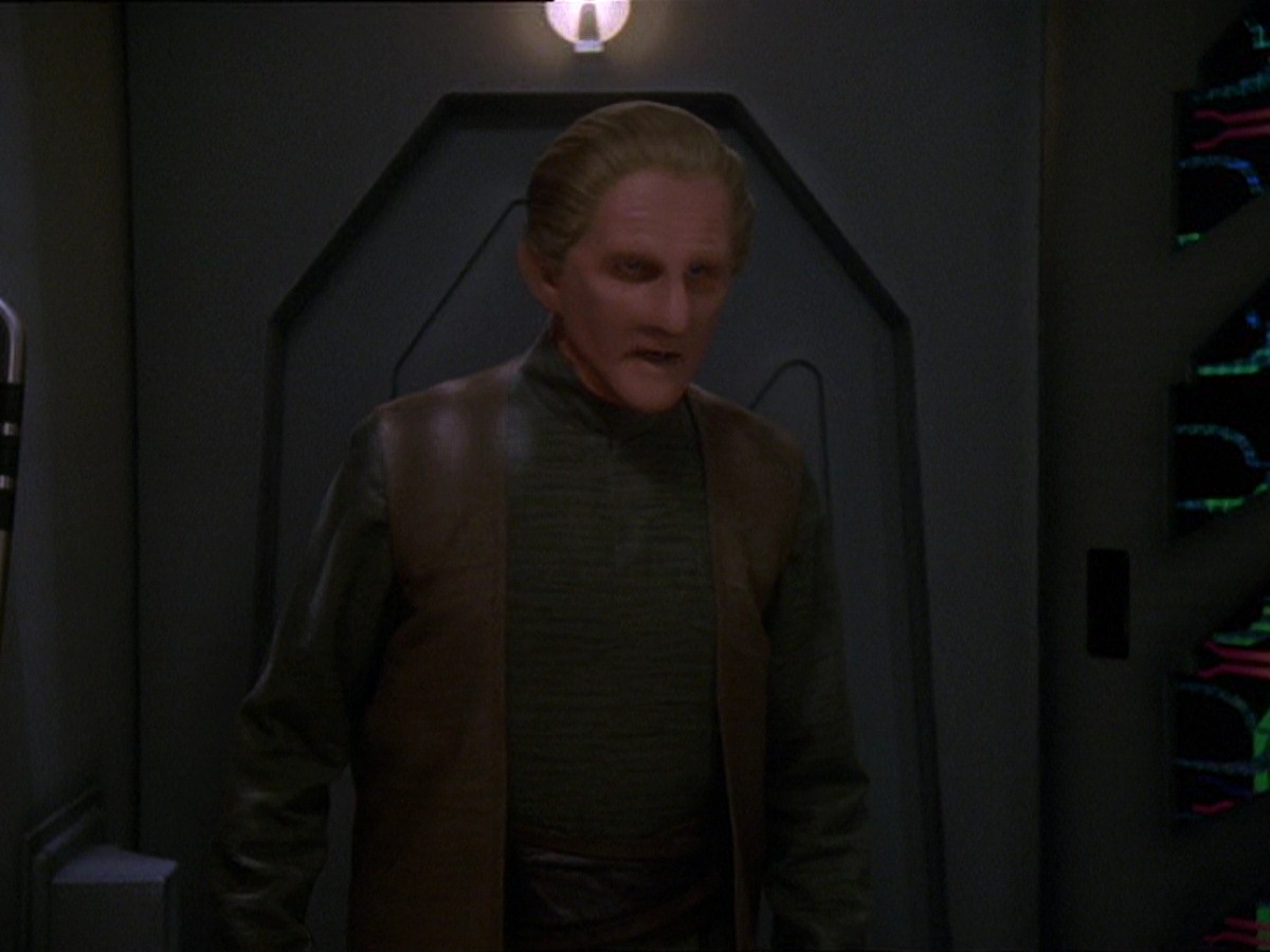 extant_StarTrek_DS9_7x22-TackingIntoTheWind_2632.jpg