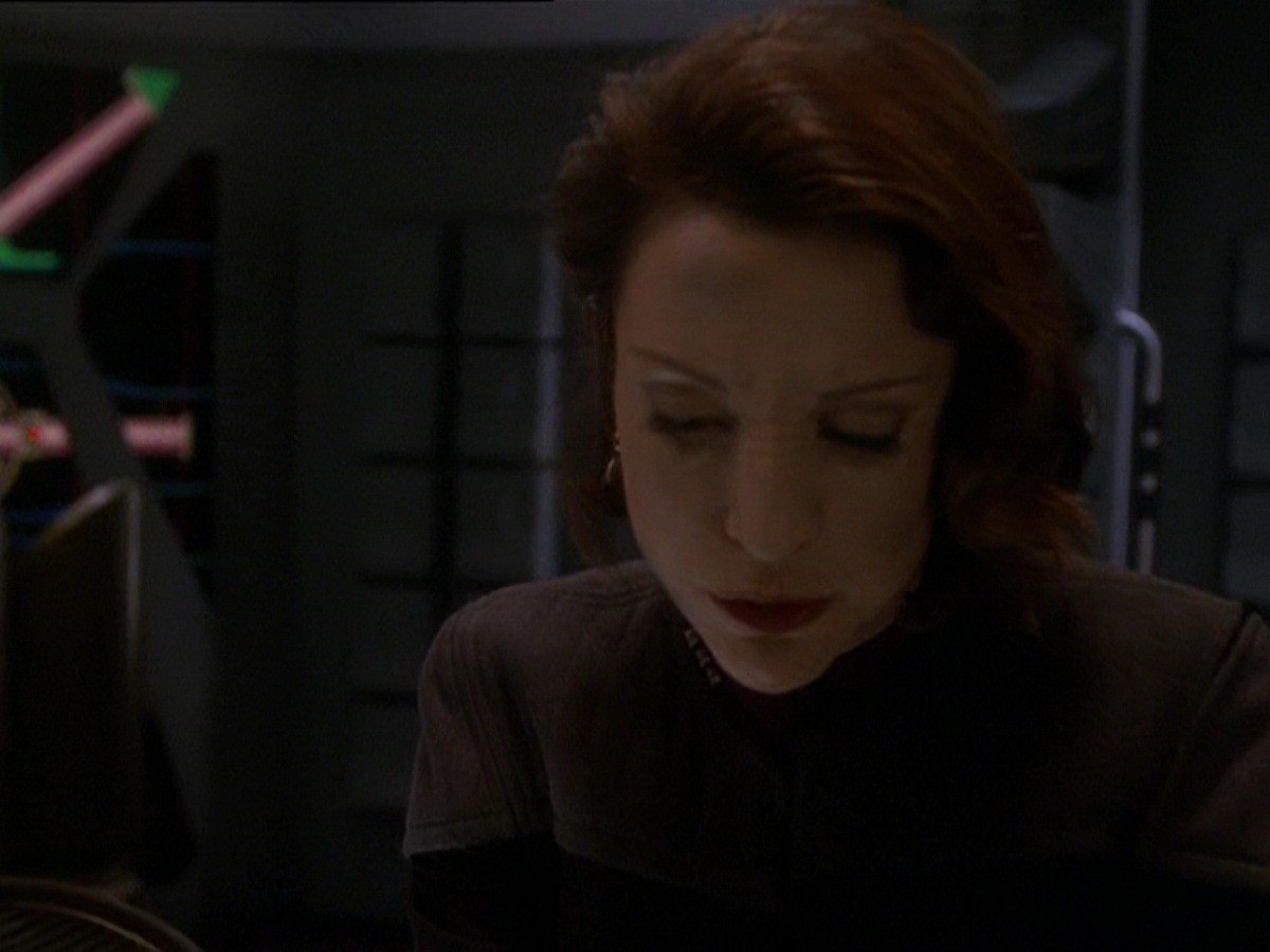 extant_StarTrek_DS9_7x22-TackingIntoTheWind_2646.jpg