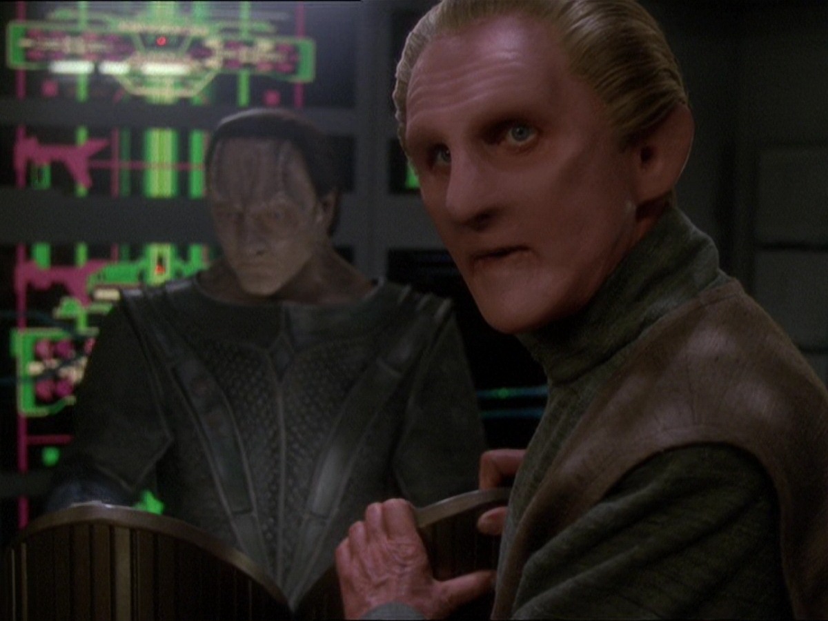 extant_StarTrek_DS9_7x22-TackingIntoTheWind_2677.jpg
