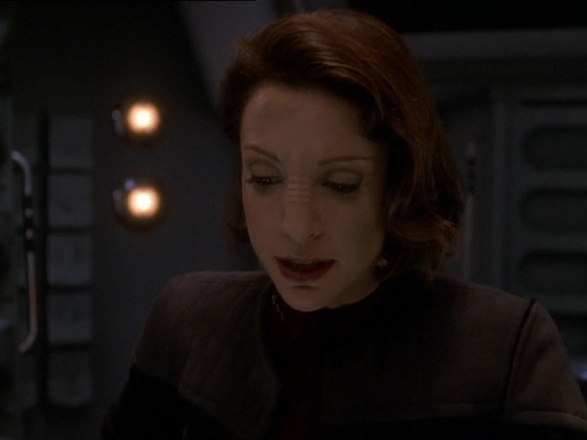 extant_StarTrek_DS9_7x22-TackingIntoTheWind_2681.jpg