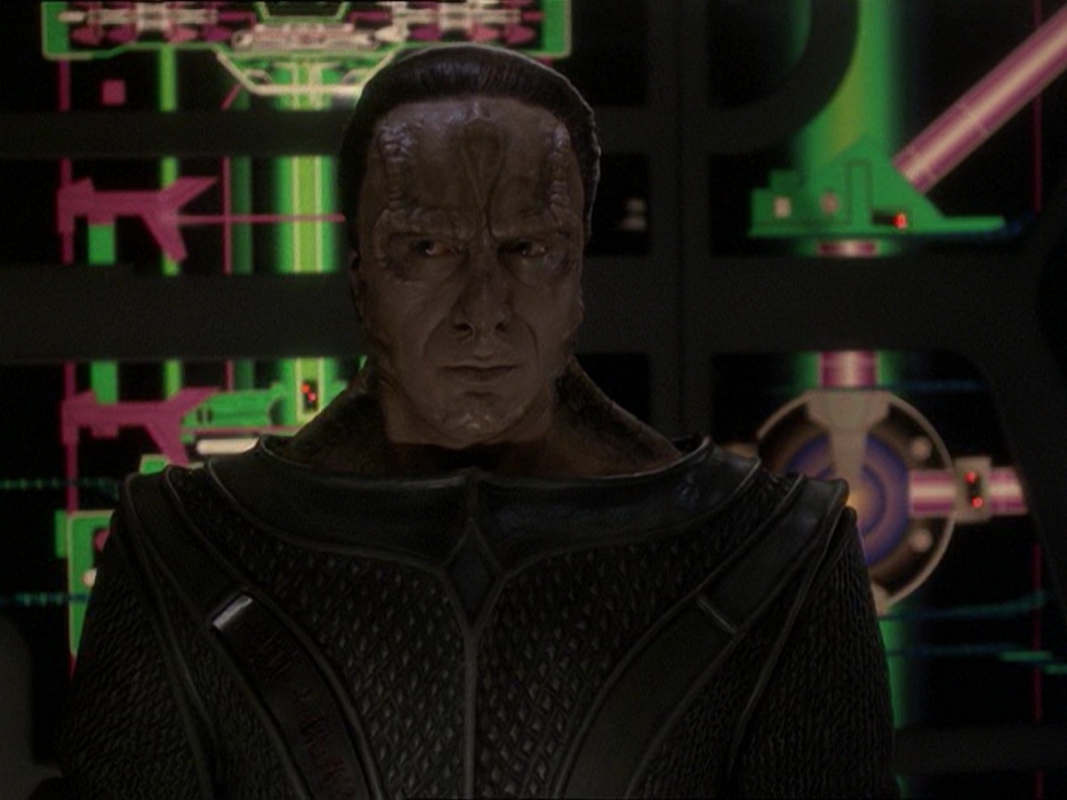 extant_StarTrek_DS9_7x22-TackingIntoTheWind_2714.jpg