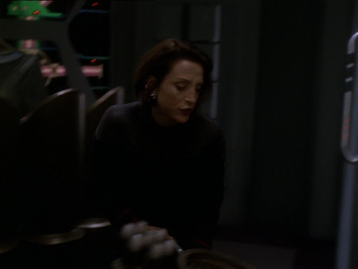 extant_StarTrek_DS9_7x22-TackingIntoTheWind_2734.jpg