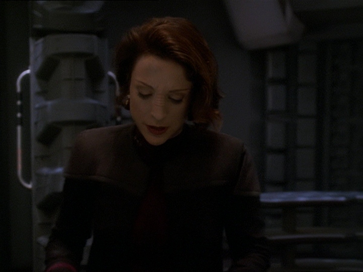 extant_StarTrek_DS9_7x22-TackingIntoTheWind_2737.jpg