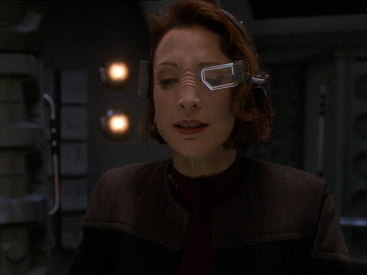 extant_StarTrek_DS9_7x22-TackingIntoTheWind_2755.jpg